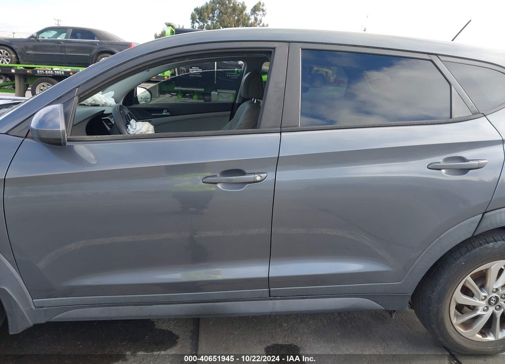 2016 HYUNDAI TUCSON SE VIN: KM8J23A4XGU231133