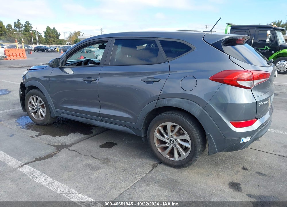 2016 HYUNDAI TUCSON SE VIN: KM8J23A4XGU231133
