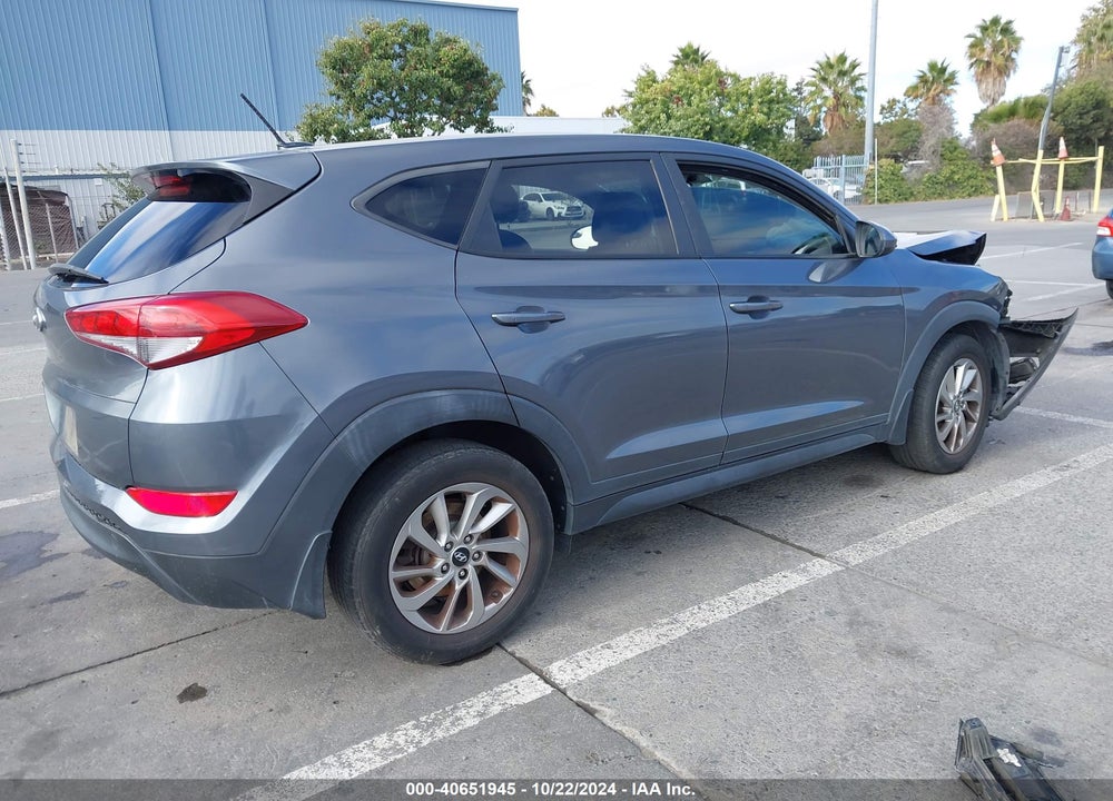 2016 HYUNDAI TUCSON SE VIN: KM8J23A4XGU231133