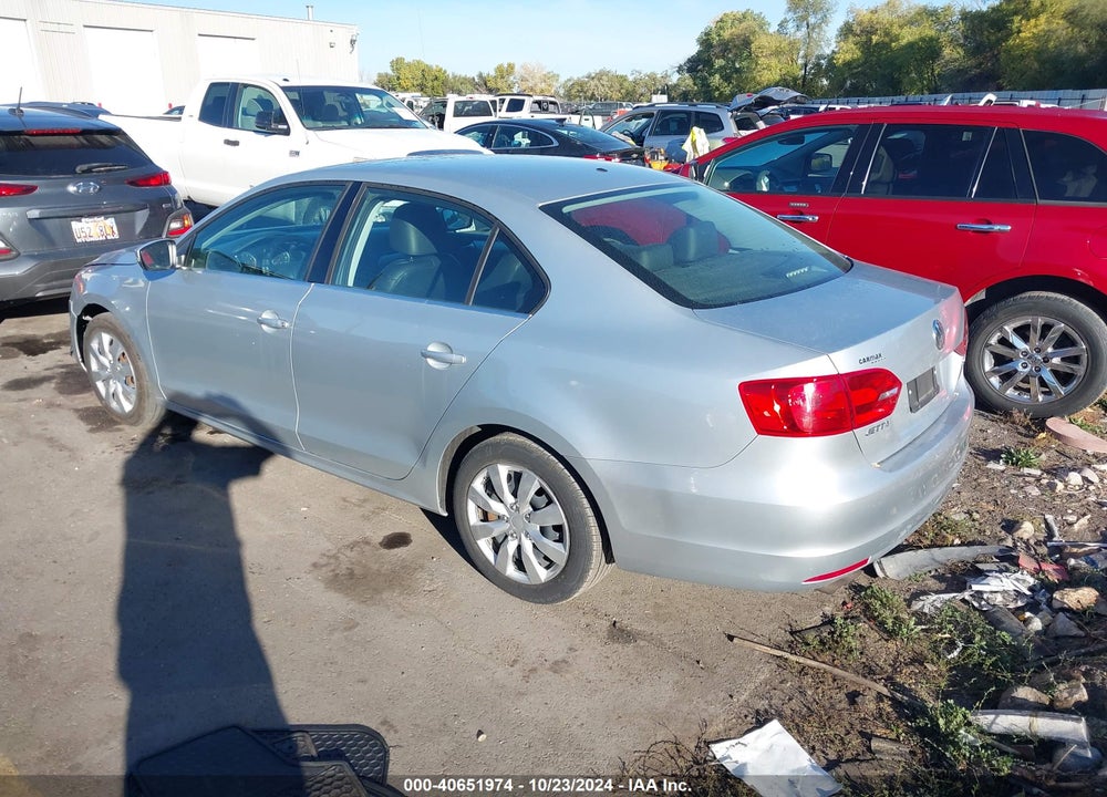 2013 VOLKSWAGEN JETTA 2.5L SE VIN: 3VWDX7AJ5DM383611