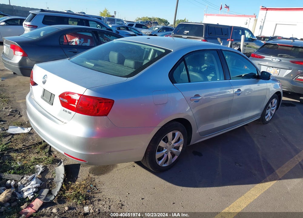 2013 VOLKSWAGEN JETTA 2.5L SE VIN: 3VWDX7AJ5DM383611