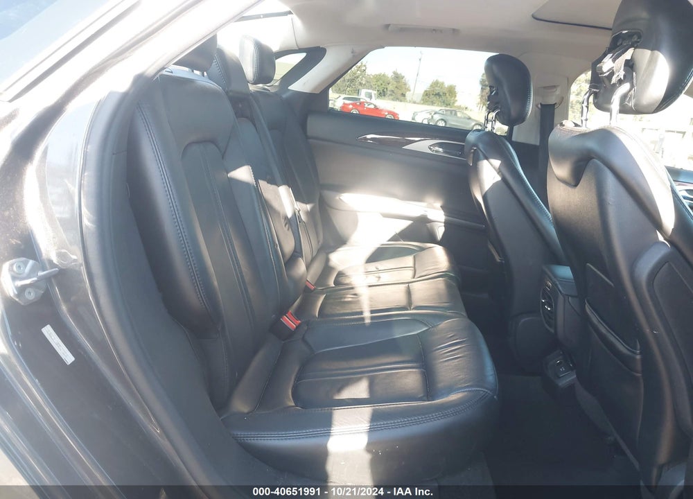 2015 LINCOLN MKZ HYBRID VIN: 3LN6L2LU8FR627884