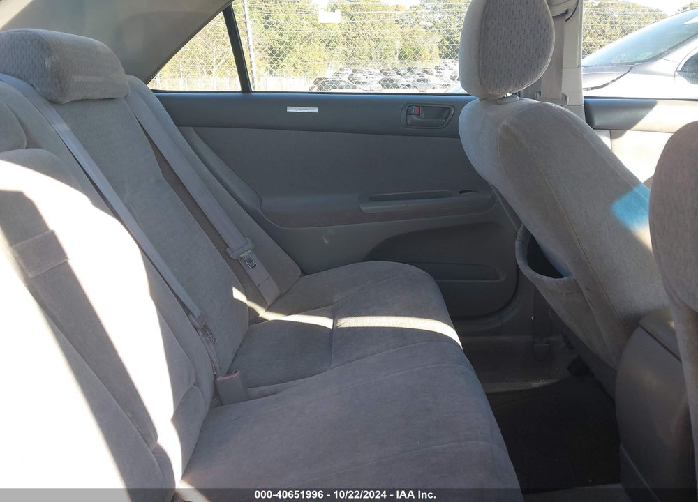2004 TOYOTA CAMRY LE VIN: JTDBE32K140272444