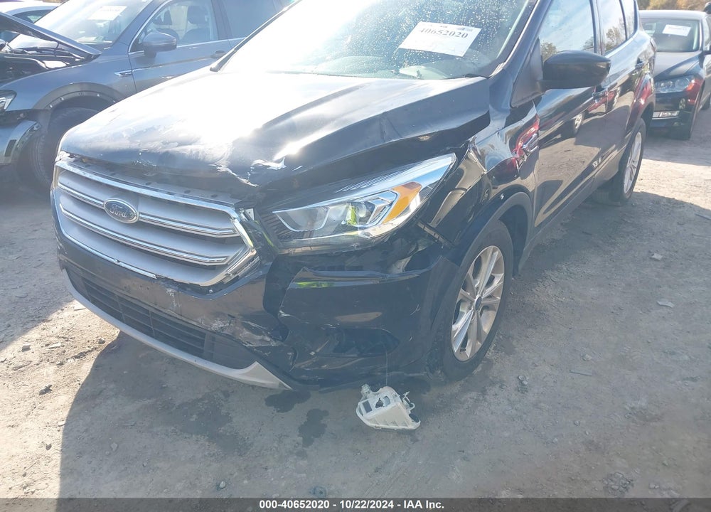 2018 FORD ESCAPE SEL VIN: 1FMCU0HD0JUC79304