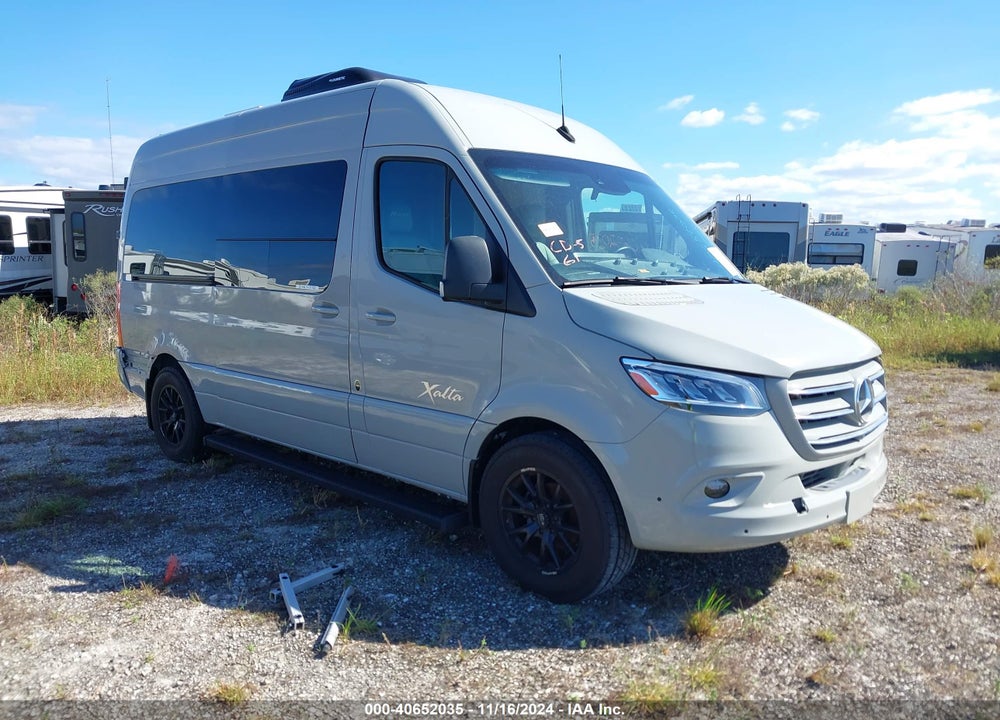 2022 MERCEDES XALTA VIN: W1W4DBHY4MT049884