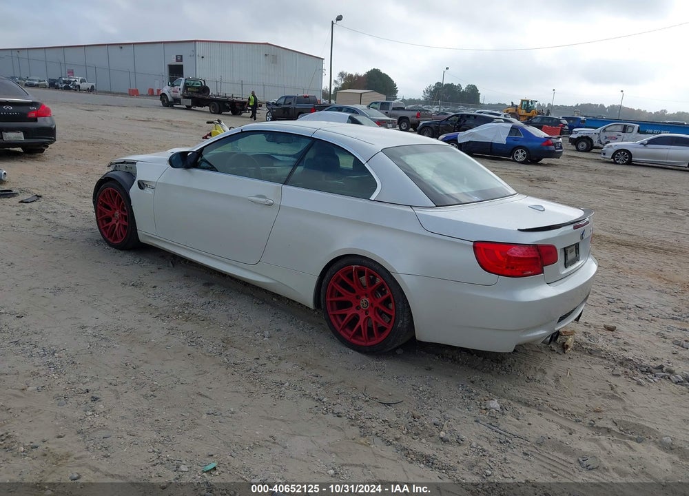 2011 BMW M3 VIN: WBSDX9C57BE584968