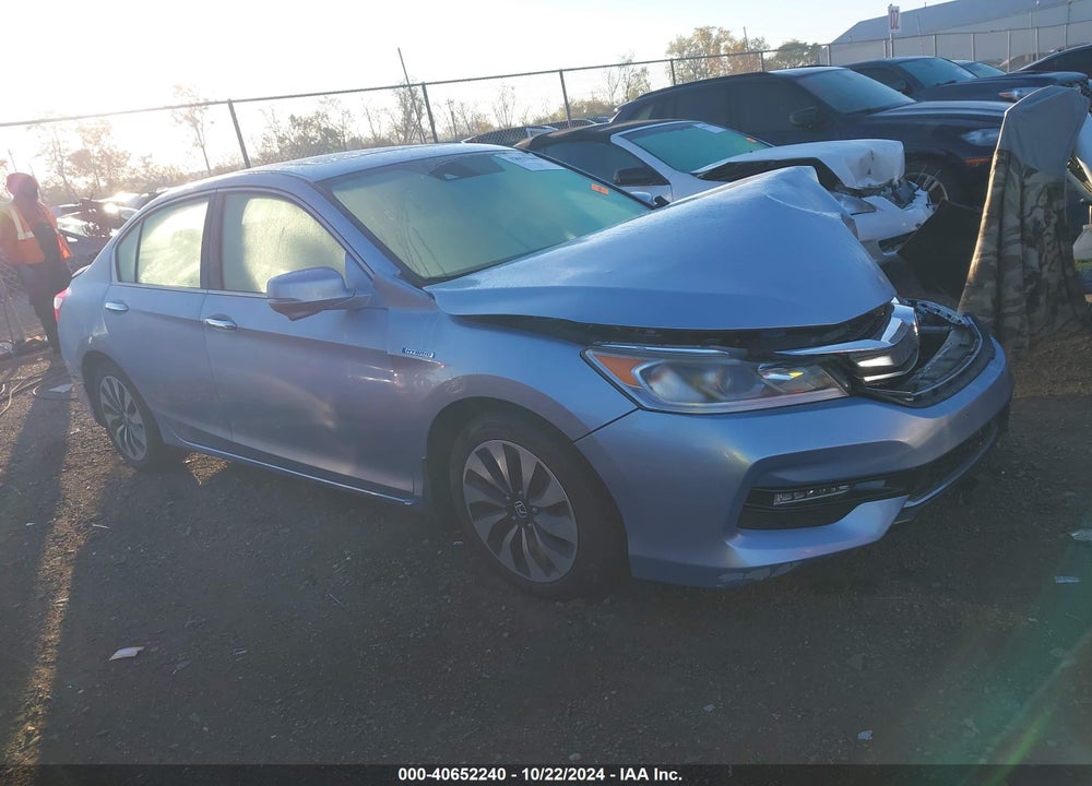 2017 HONDA ACCORD HYBRID EX-L VIN: JHMCR6F58HC021115