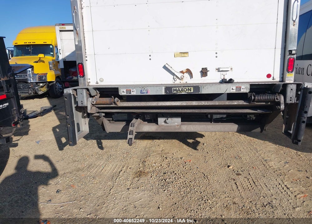 2018 FREIGHTLINER M2 106 VIN: 1FVACWFB4JHJP2319