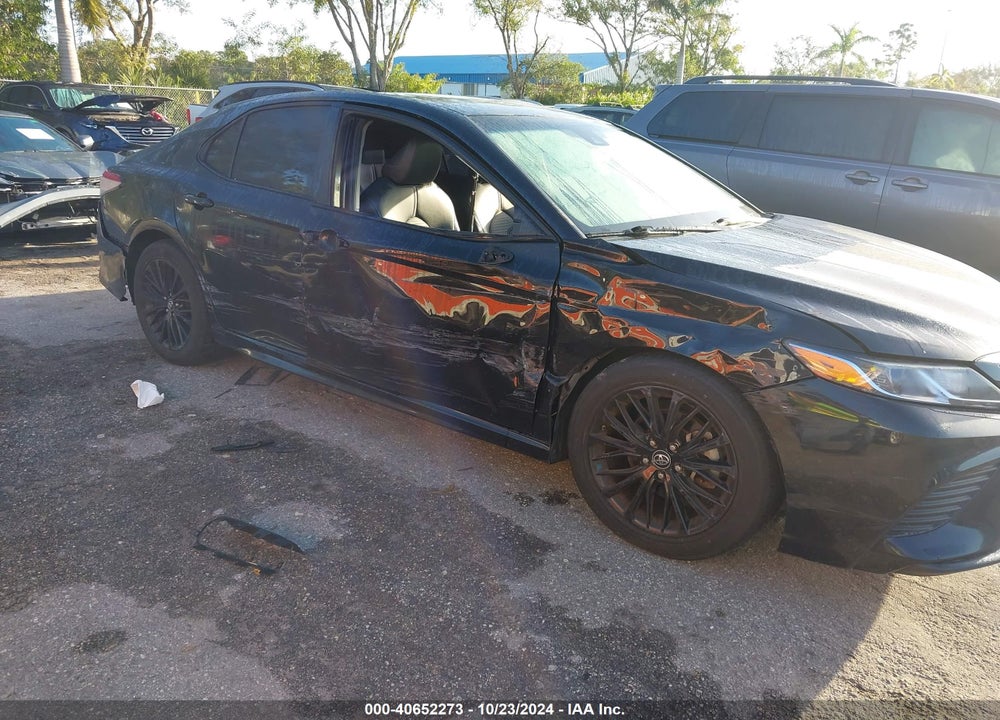 2019 TOYOTA CAMRY SE VIN: 4T1B11HK3KU289044