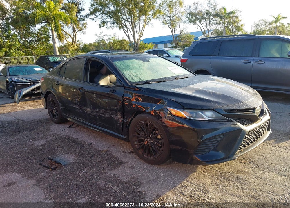 2019 TOYOTA CAMRY SE VIN: 4T1B11HK3KU289044