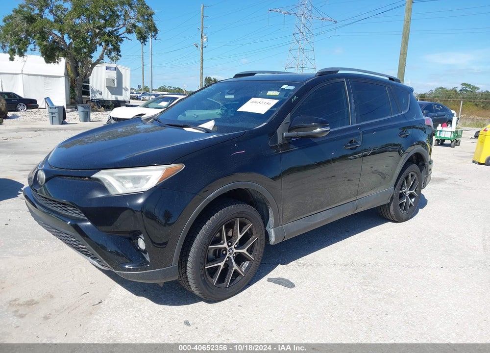 2018 TOYOTA RAV4 SE VIN: 2T3NFREV4JW427739