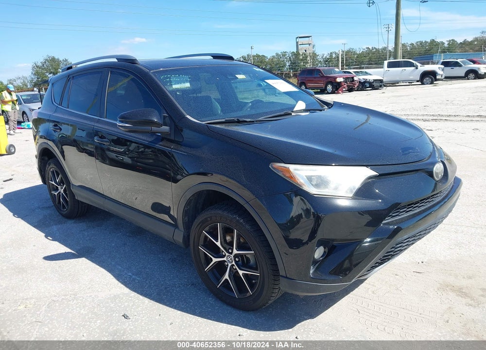 2018 TOYOTA RAV4 SE VIN: 2T3NFREV4JW427739