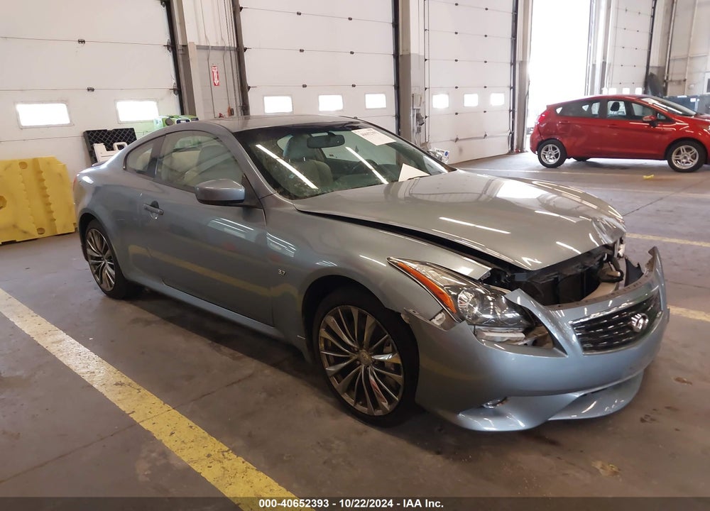 2015 INFINITI Q60 VIN: JN1CV6ELXFM890130