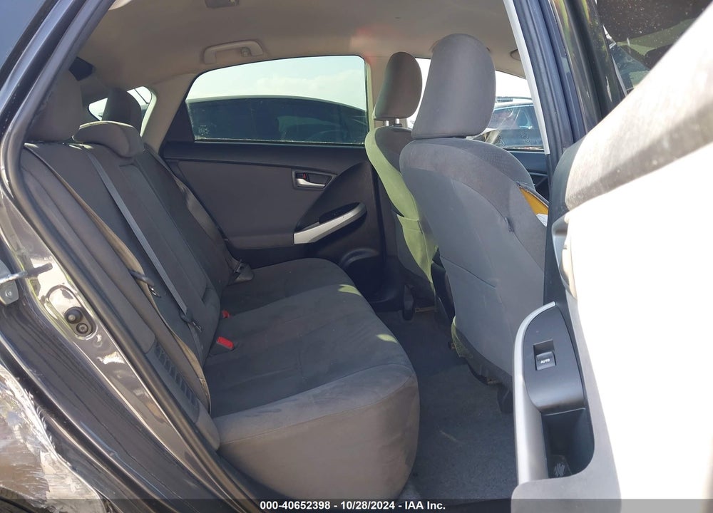 2015 TOYOTA PRIUS VIN: JTDKN3DU8F0395949