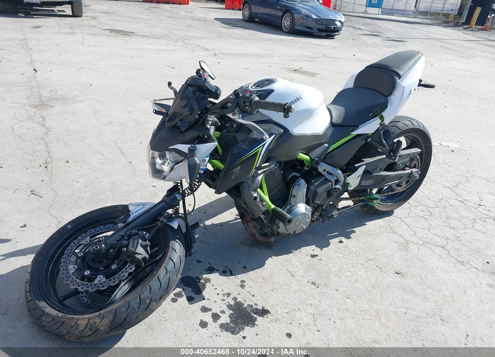 2017 KAWASAKI ER650 H VIN: JKAEREH13HDA01456