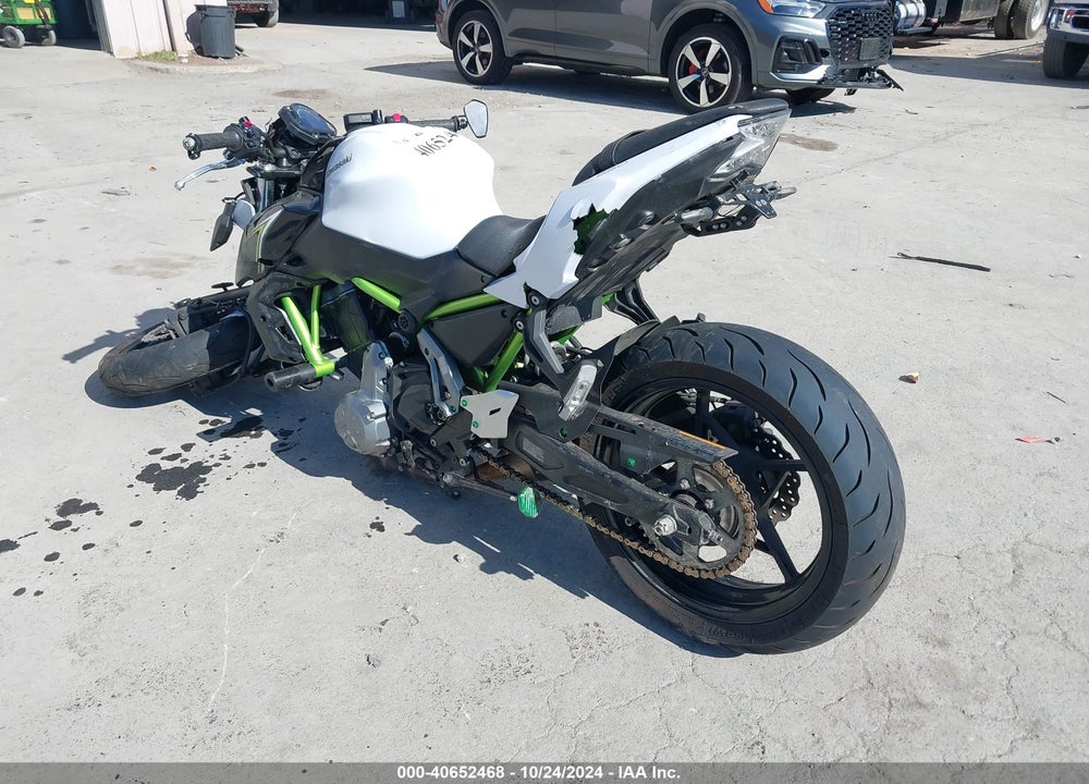 2017 KAWASAKI ER650 H VIN: JKAEREH13HDA01456