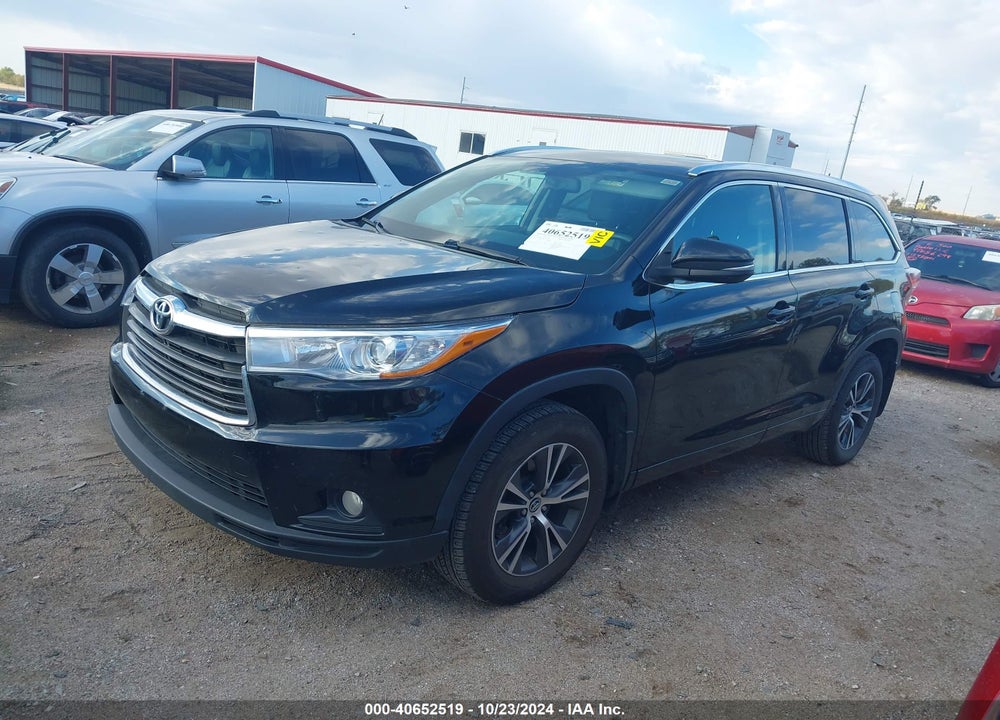 2016 TOYOTA HIGHLANDER XLE V6 VIN: 5TDJKRFHXGS236324