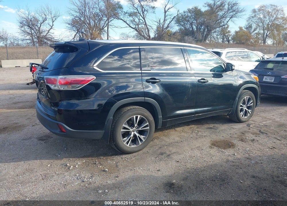 2016 TOYOTA HIGHLANDER XLE V6 VIN: 5TDJKRFHXGS236324