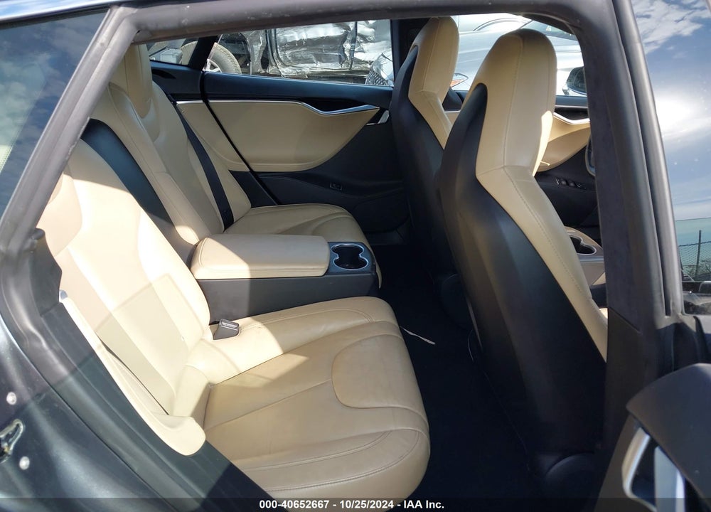 2015 TESLA MODEL S VIN: 5YJSA4H20FFP74732