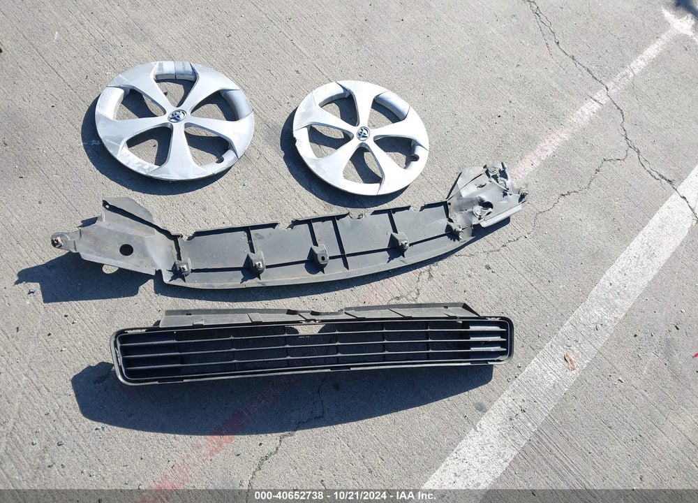 2010 TOYOTA PRIUS VIN: JTDKN3DUXA0010822