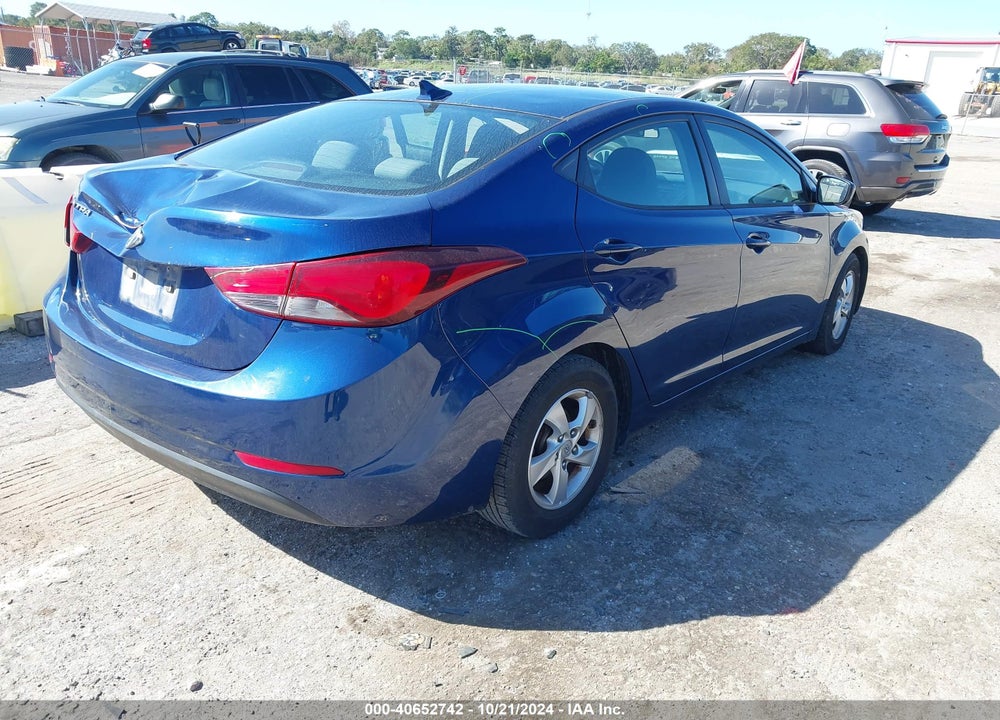 2015 HYUNDAI ELANTRA SE VIN: 5NPDH4AE7FH575235
