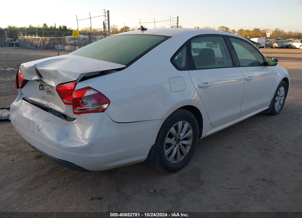2013 VOLKSWAGEN PASSAT 2.5L S VIN: 1VWAH7A36DC017675
