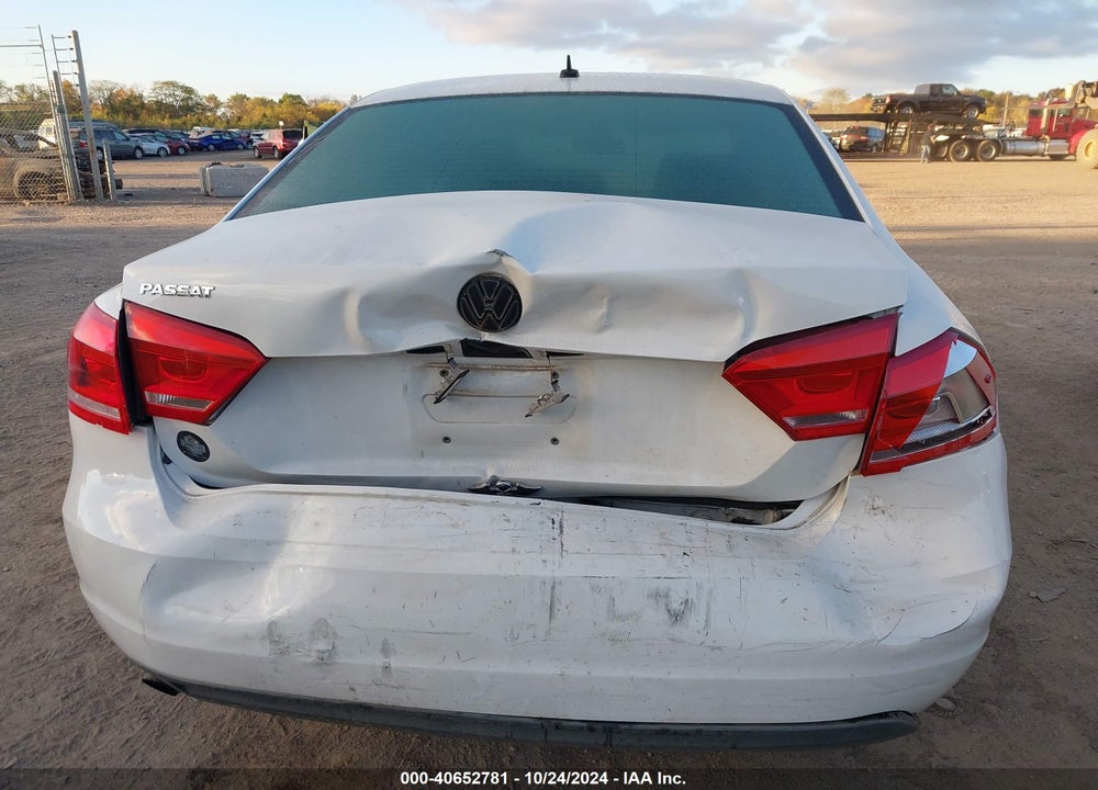 2013 VOLKSWAGEN PASSAT 2.5L S VIN: 1VWAH7A36DC017675