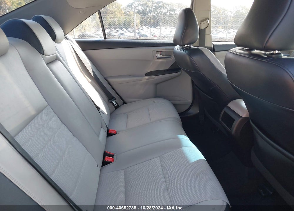 2017 TOYOTA CAMRY SE VIN: 4T1BF1FK1HU630017