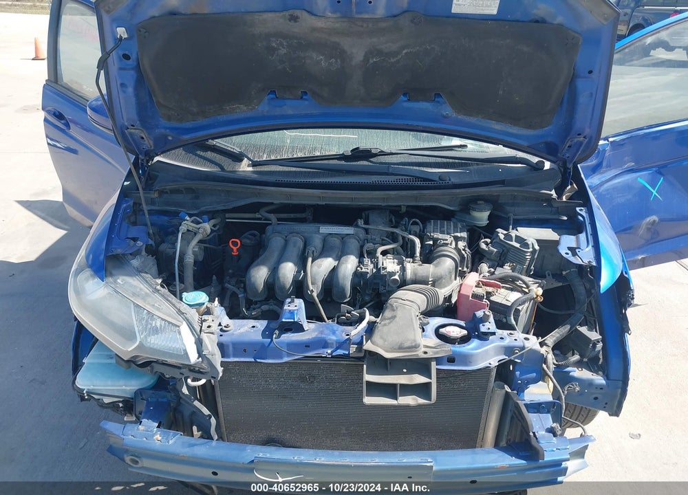 2015 HONDA FIT LX VIN: 3HGGK5H58FM774428