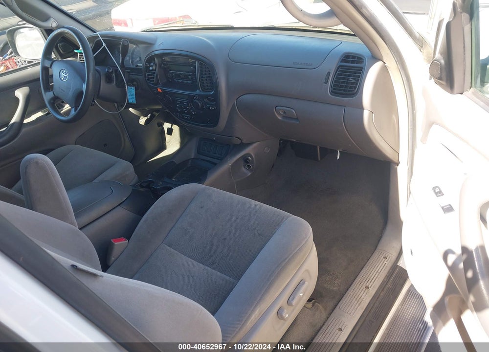 2006 TOYOTA SEQUOIA SR5 V8 VIN: 5TDBT44A96S268237