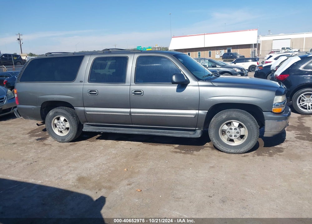 2001 CHEVROLET SUBURBAN 1500 LT VIN: 1GNEC16T41J159109