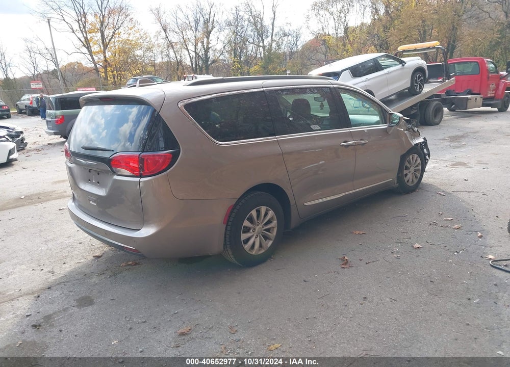 2017 CHRYSLER PACIFICA TOURING L VIN: 2C4RC1BG3HR537929