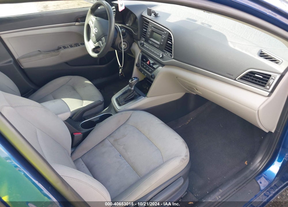 2018 HYUNDAI ELANTRA SE VIN: 5NPD74LF9JH216924