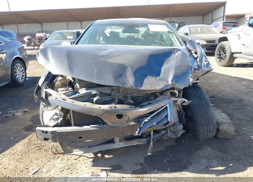 2010 TOYOTA CAMRY LE VIN: 4T1BF3EK7AU005009