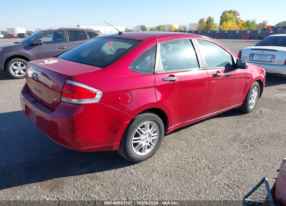 2011 FORD FOCUS SE VIN: 1FAHP3FN9BW186016