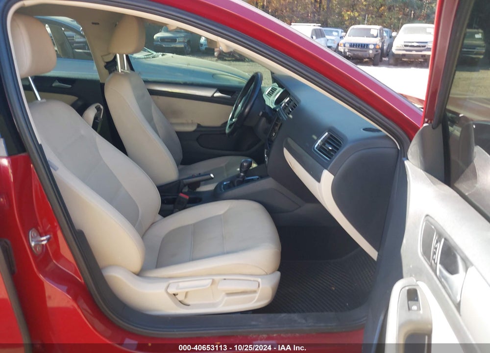 2017 VOLKSWAGEN JETTA VIN: 3VWDB7AJ4HM232361