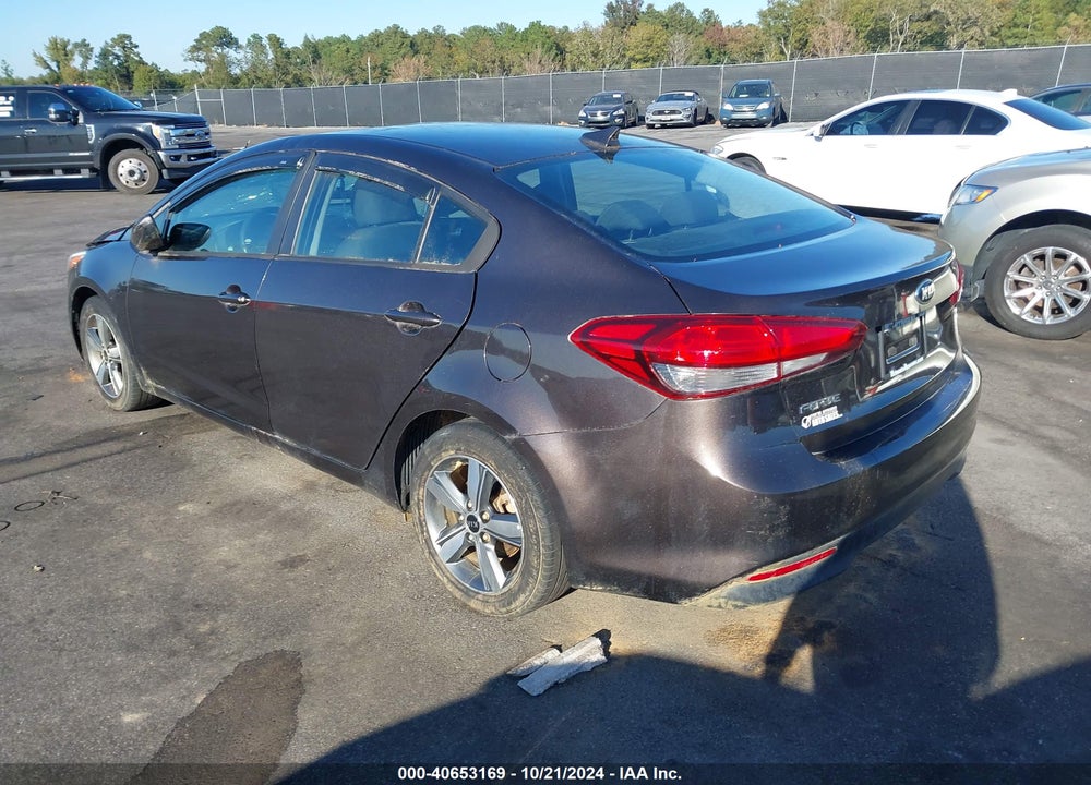 2018 KIA FORTE LX VIN: 3KPFL4A77JE212178