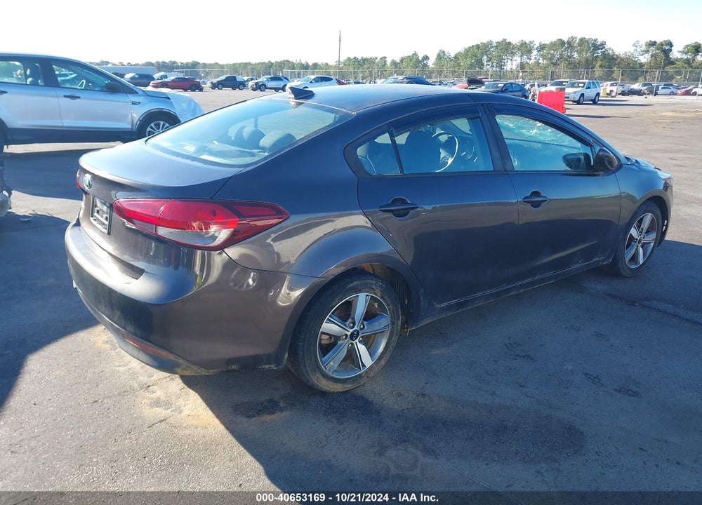 2018 KIA FORTE LX VIN: 3KPFL4A77JE212178