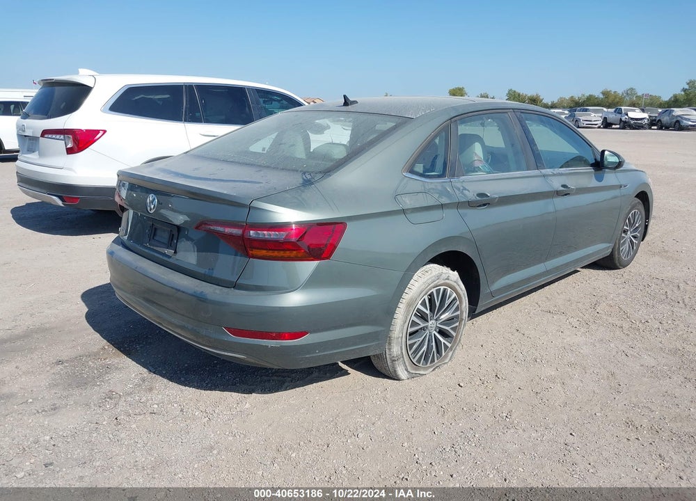2019 VOLKSWAGEN JETTA 1.4T SEL VIN: 3VWEB7BU2KM251415