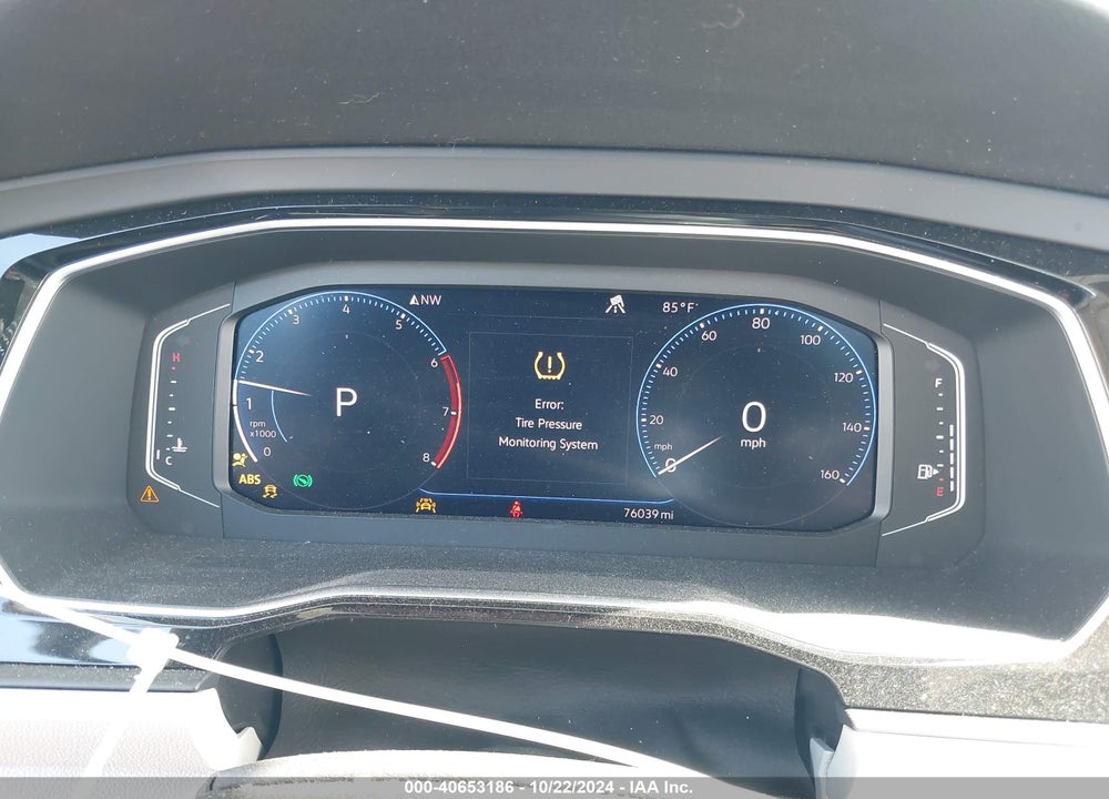 2019 VOLKSWAGEN JETTA 1.4T SEL VIN: 3VWEB7BU2KM251415