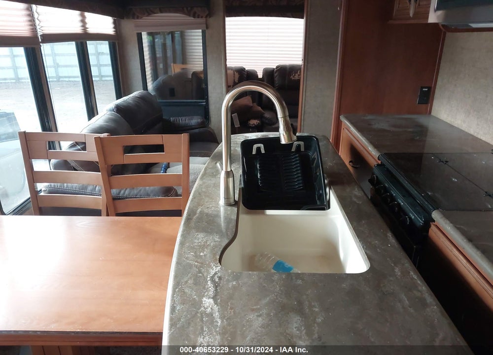 2016 UNKNOWN TRAVEL TRAILER VIN: 4X4TSAR26GJ031740