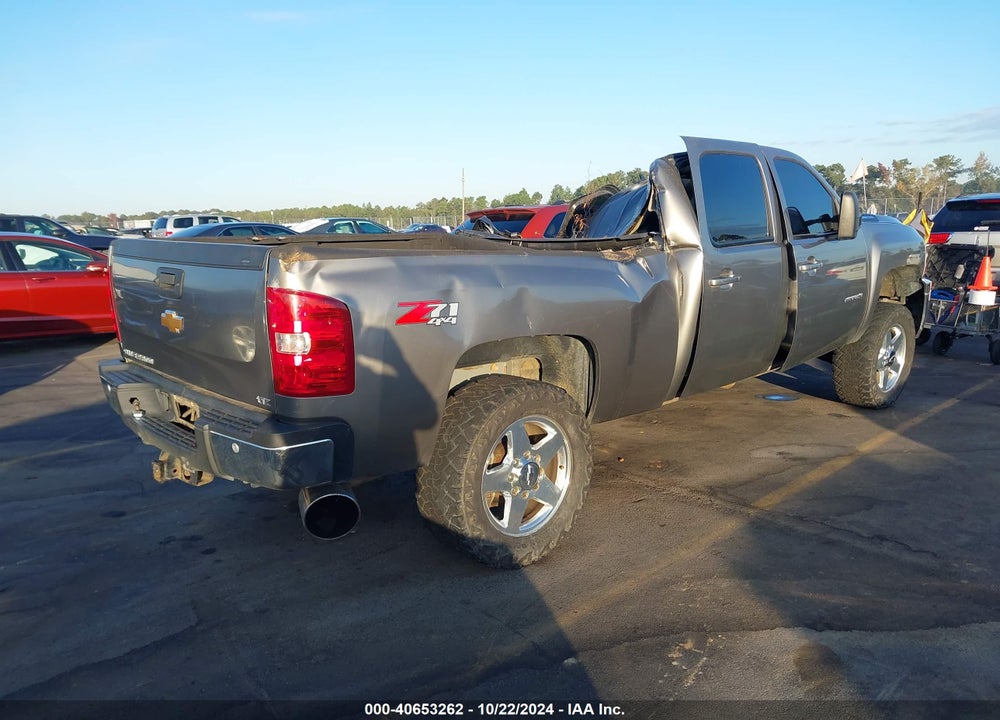 2013 CHEVROLET SILVERADO 2500HD LTZ VIN: 1GC1KYE82DF165711