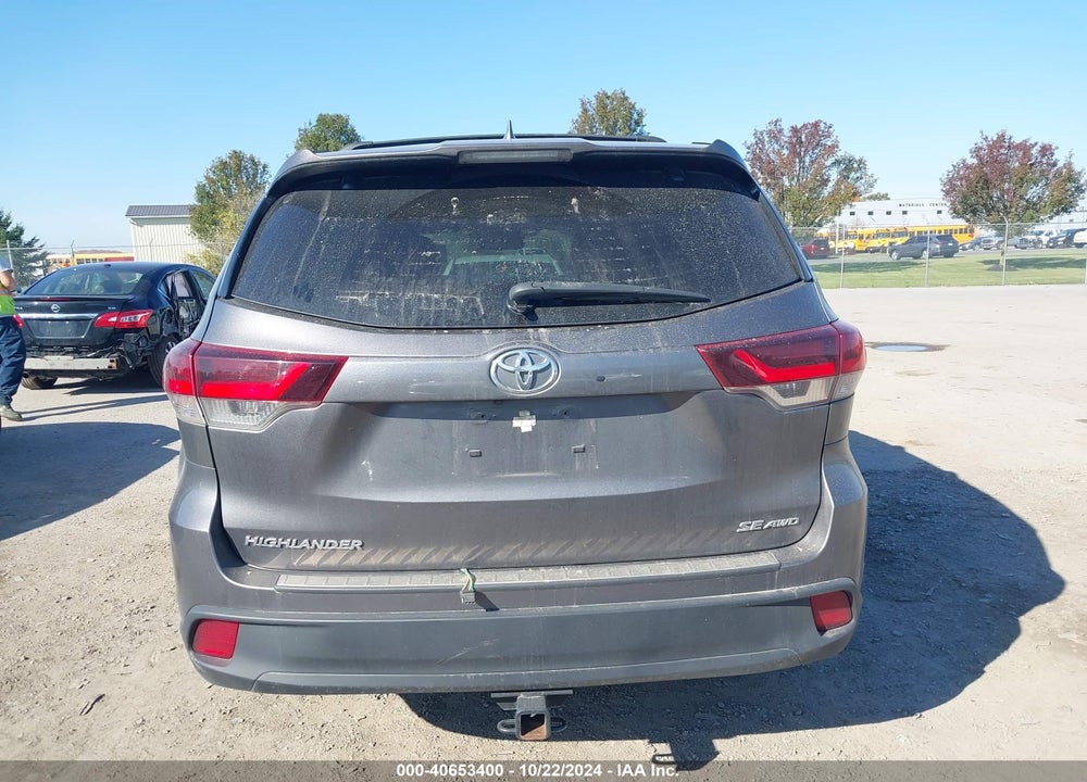 2019 TOYOTA HIGHLANDER SE VIN: 5TDJZRFH0KS620830