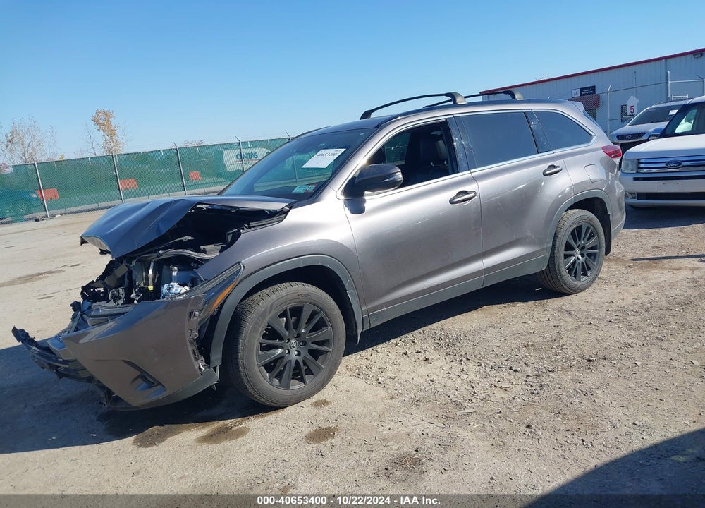 2019 TOYOTA HIGHLANDER SE VIN: 5TDJZRFH0KS620830