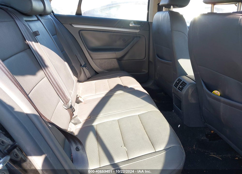 2008 VOLKSWAGEN JETTA SE/SEL VIN: 3VWRZ71K38M037913