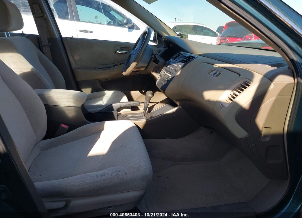 2002 HONDA ACCORD 2.3 LX/LX VIN: JHMCG66582C018096