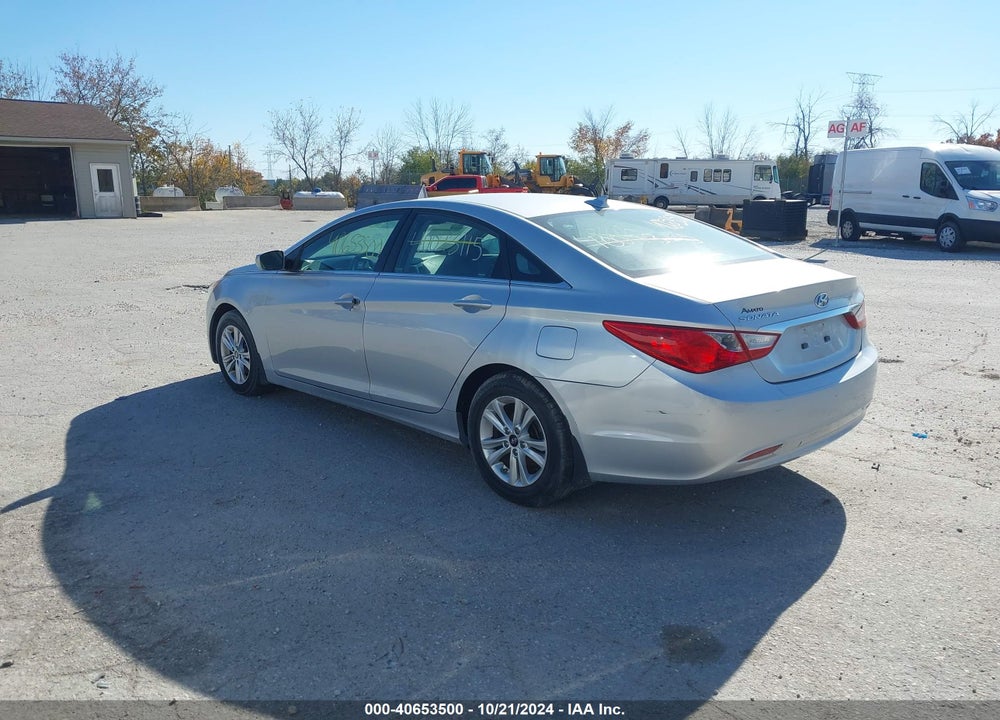 2013 HYUNDAI SONATA GLS VIN: 5NPEB4AC3DH640969
