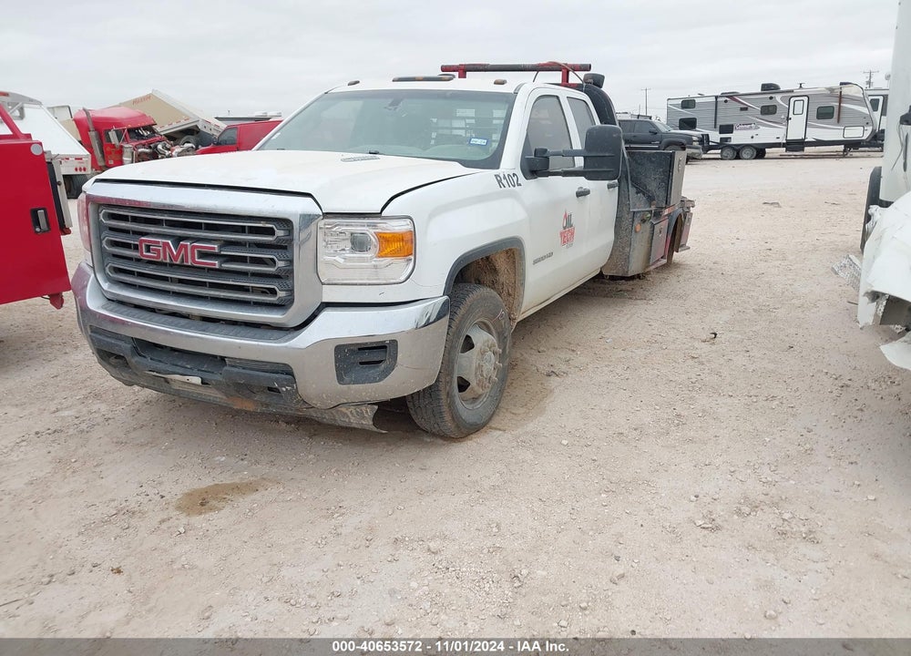 2015 GMC SIERRA 3500HD VIN: 1GT521C88FZ111374