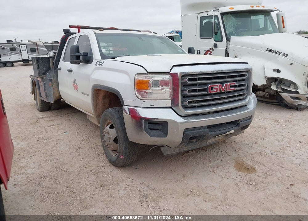 2015 GMC SIERRA 3500HD VIN: 1GT521C88FZ111374
