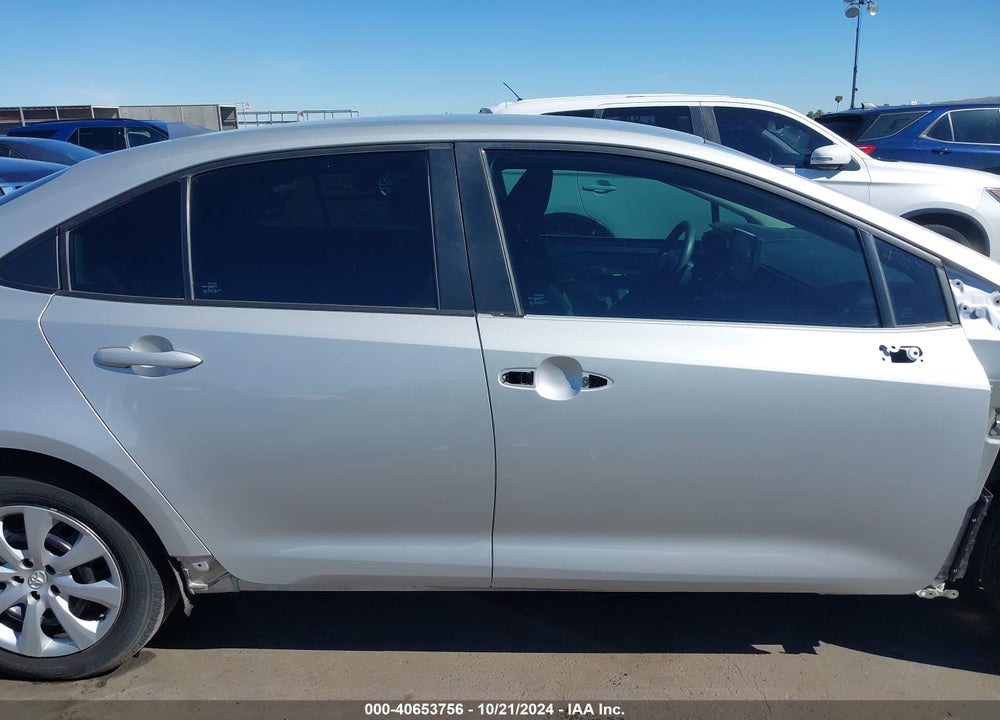 2022 TOYOTA COROLLA LE VIN: 5YFEPMAE2NP293383